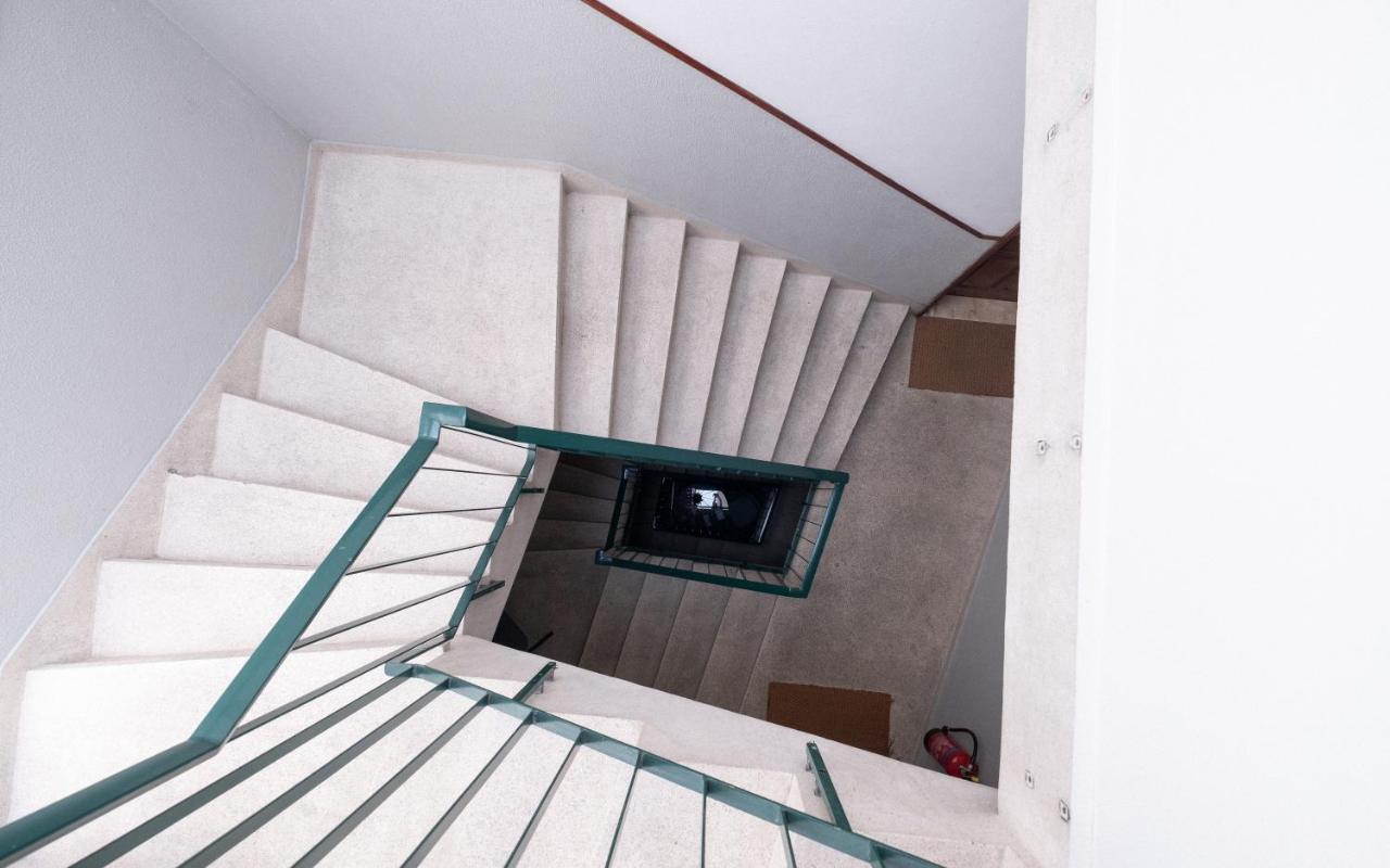 Impar Studios Porto Luaran gambar